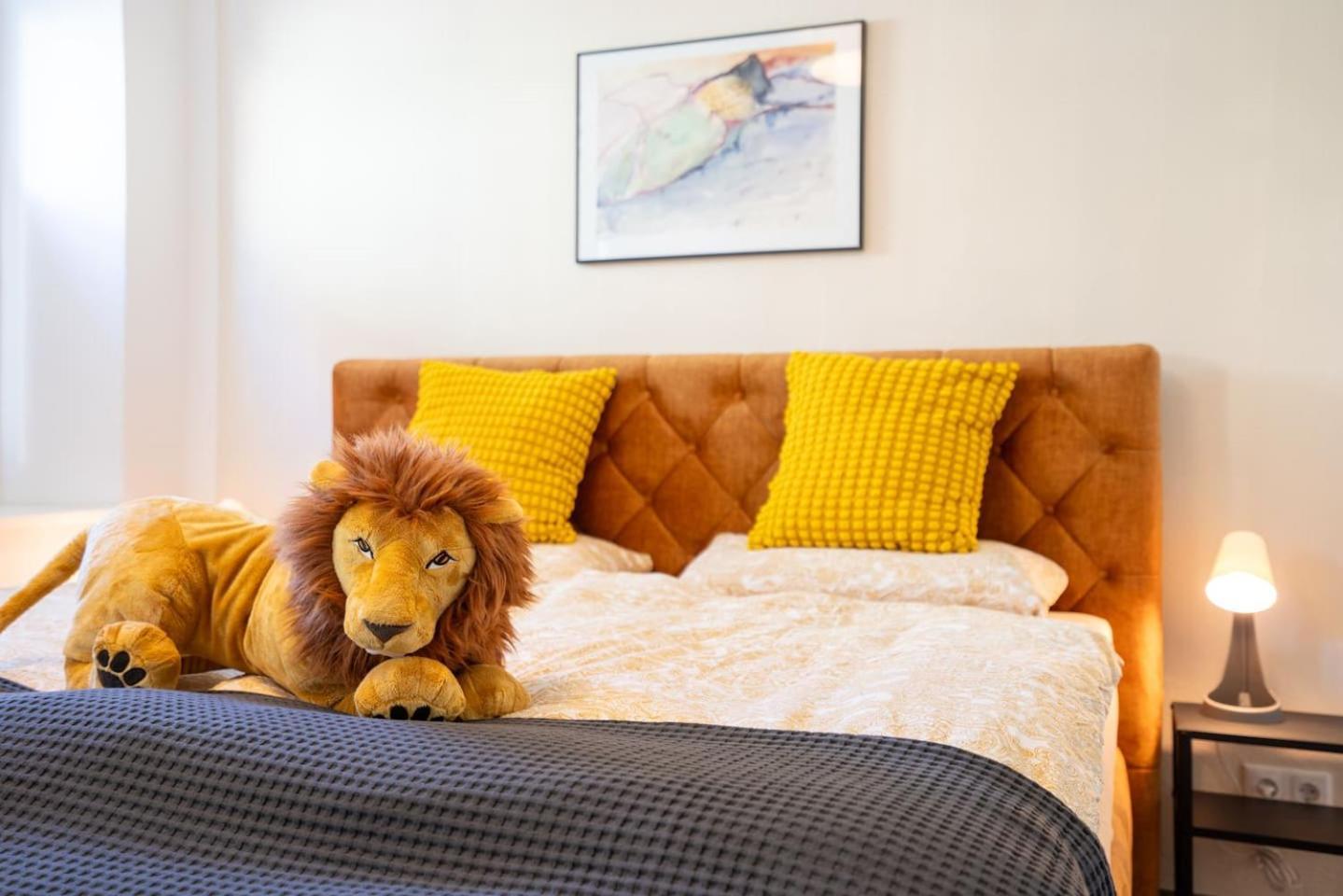 Nice2Be Lions Love - Augsburg Zentrum Zewnętrze zdjęcie